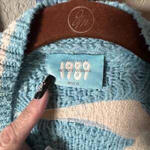 Taylor Swift 1989 (Taylor's Version) Official Blue Knit Cardigan